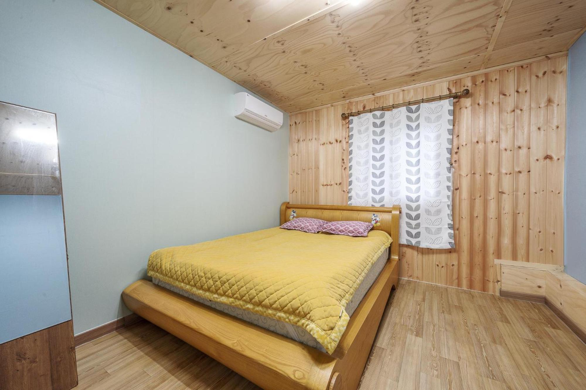 Goseong Jjun Camping Pension Косон Номер фото